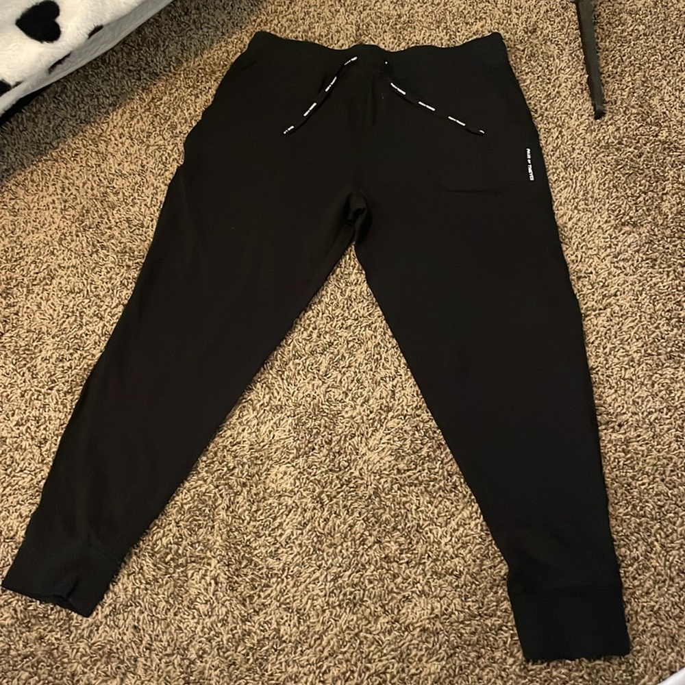Pair of thieves joggers